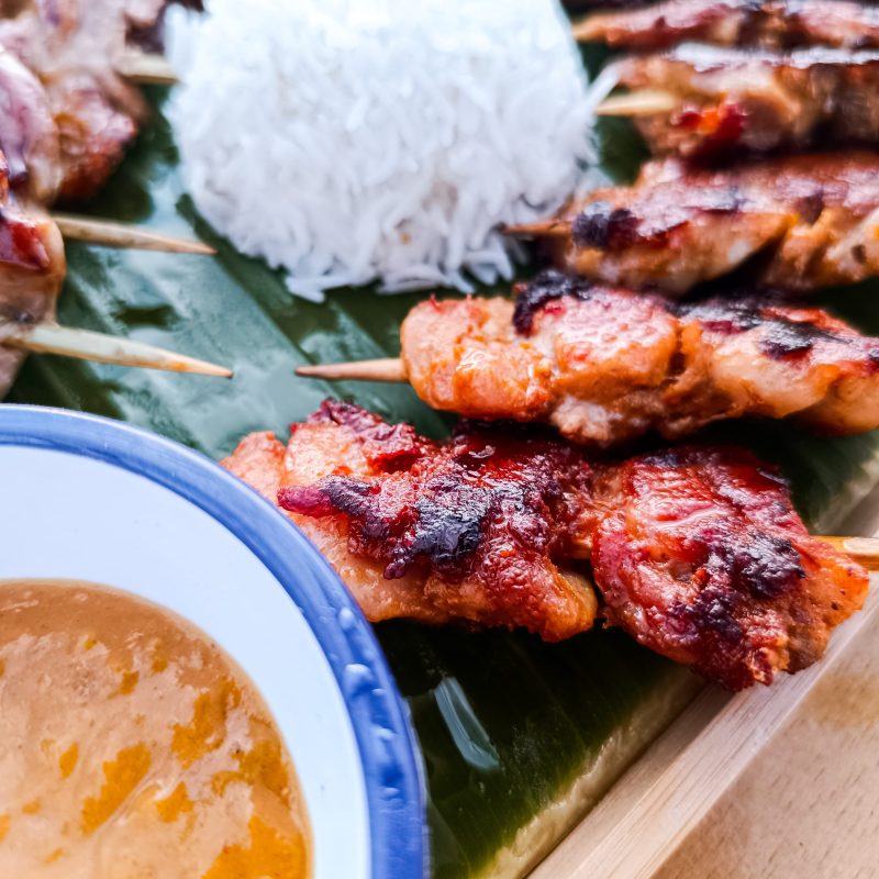 Grilled skewers served with sauce during sailing Palma de Mallorca
